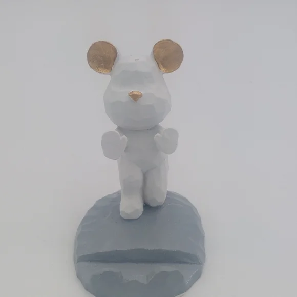 White and Gold Bear Figurine Display Stand - Picture 6 of 7